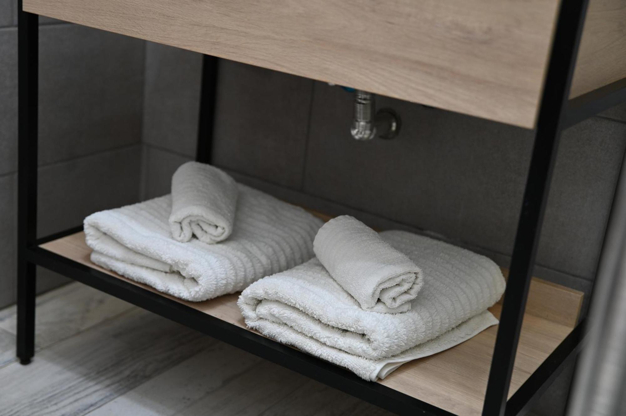 Enai Luxury Apartments บาเญ กรันเรย์ ภายนอก รูปภาพ